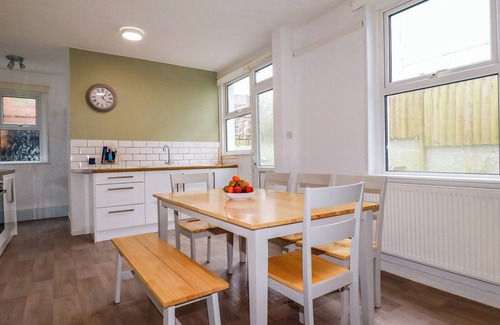 St Austell Cottage | 14 BEECH ROAD, pet friendly, with a garden in St Austell