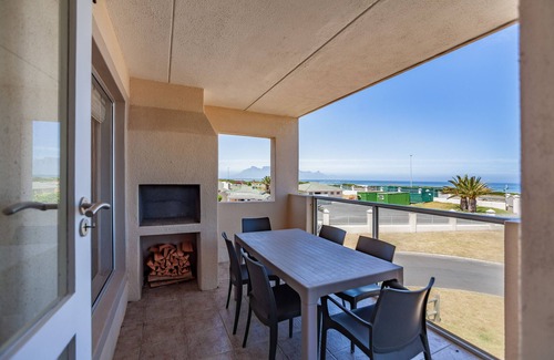 Big Bay Apartment | 14 Big Bay Beach Club
