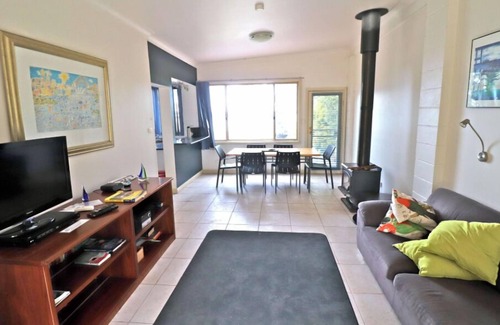 Mallacoota House | 14 Broome Street, Mallacoota