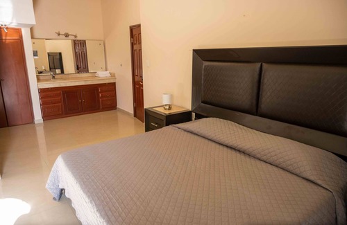 Torreon House | 14 Comfortable suite for 2 people