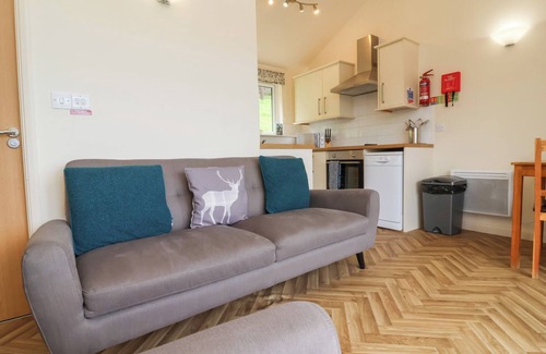 Combe Martin Cottage | 14 MANLEIGH PARK, pet friendly, with a garden in Combe Martin