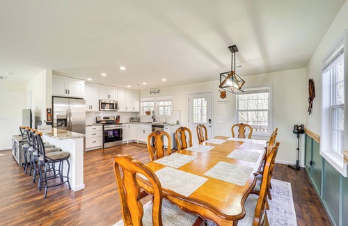 Ferguson House | 14 Mi to Appalachian Ski Mtn! Family Getaway