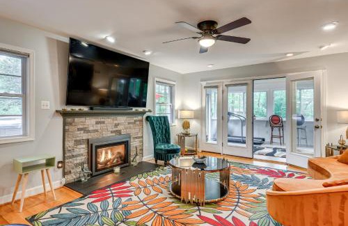 Colesville House | 14 Mi to DC Retreat with Patio and Sunroom!