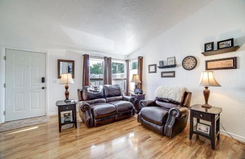 Nampa House | 14 Mi to Meridian Water-View Retreat with Patios!