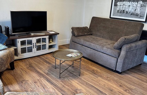 Cherry Valley House | 14 Miles To Cooperstown! Charming 3 Bedroom Farmhouse in Cherry Valley Village!