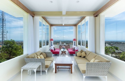 Kampial Villa | 14 pax/6 bedrooms Villa in Nusa Dua/Pandawa Beach