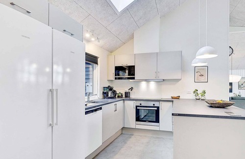 Bøtø By House | 14 person holiday home in Væggerløse