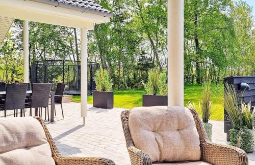 Bøtø By House | 14 person holiday home in Væggerløse