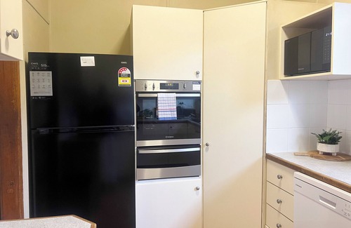 Wagga Wagga House | 14 Rhoda Avenue, Wagga Wagga