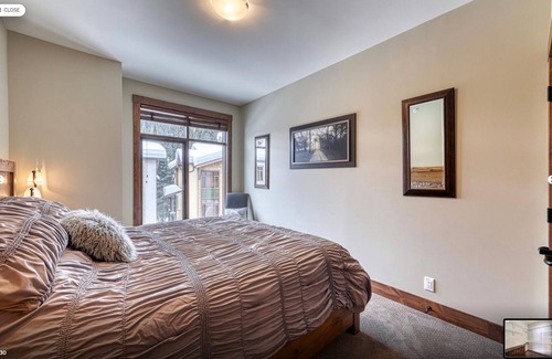 Sun Peaks House | 14 Village Walk! - Gorgeous Ski in/out - Great for Families!