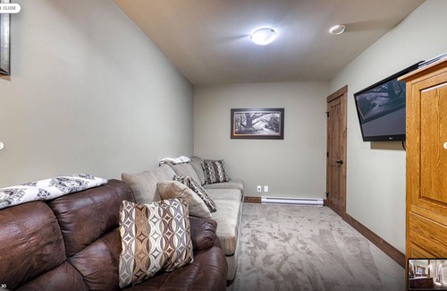 Sun Peaks House | 14 Village Walk! - Gorgeous Ski in/out - Great for Families!