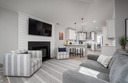 Lewes House | 140 Henlopen Shores - Large home close to the beach in Cape Shores!