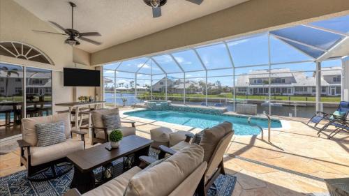 Punta Gorda House | 1417 Blue Jay