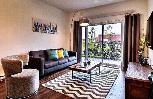 Brossard Apartment | #145 Beautiful and Bright APT in Brossard