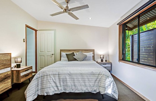 Scarborough House | 145 Prince Edward's Parade