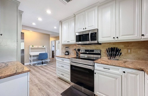 Clearwater House | 1465 Satsuma Street S