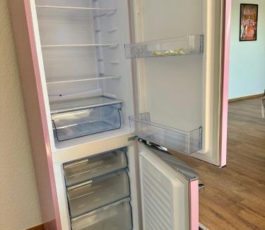 Huckingen Apartment | 148qm Apartment, nähe Düsseldorf, 4 Schlafzimmer, privater Parkplatz