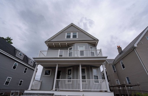 Jones Hill Apartment | 14b-Charming, beautiful 3-bedroom apartment in Boston