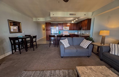 Panama City Beach Condo | 14th-floor condo w/private balcony, water views, outdoor pool, hot tub, gym