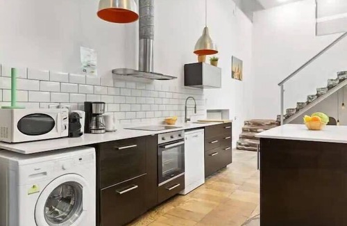 El Raval Apartment | 15 guests Private garden Duplex next to LasRamblas