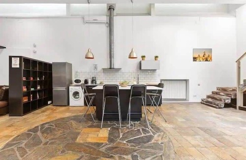 El Raval Apartment | 15 guests Private garden Duplex next to LasRamblas
