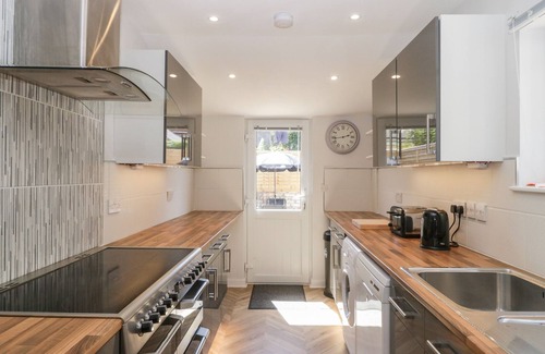 Weymouth House | 15 Hardwick Street