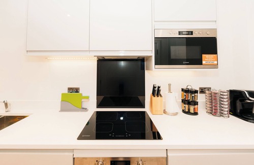 Royal Docks Apartment | -15% LUX Riverside Duplex Masionette By LCY/ExCeL I 25min to Tower of London