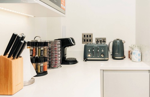 Royal Docks Apartment | -15% LUX Riverside Duplex Masionette By LCY/ExCeL I 25min to Tower of London