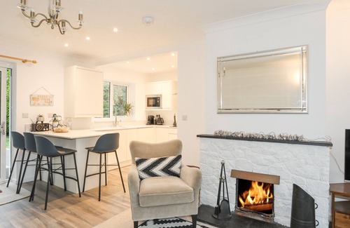 Abersoch Cottage | 15 MAES AWEL, pet friendly, character holiday cottage in Abersoch