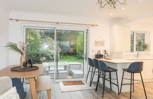 Abersoch Cottage | 15 MAES AWEL, pet friendly, character holiday cottage in Abersoch