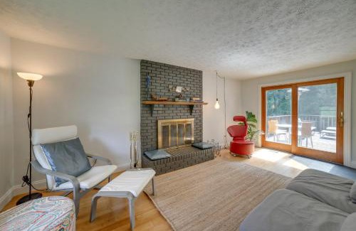 Monroe Heights House | 15 Mi to Pittsburgh WFH-Friendly Home with Deck