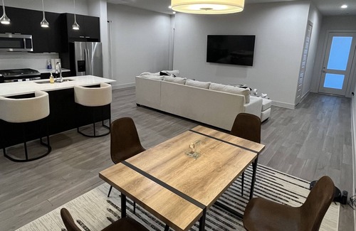Fairbanks House | 15 min From Downtown! Luxury Houston Home