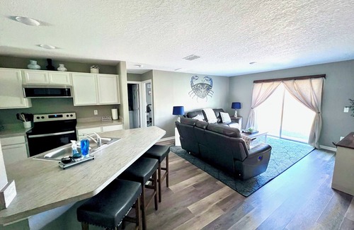 Indian Trails House | 15 Min to Beach - Hot Tub - Game Room - Fire Pit - Near: St. Augustine/Flagler