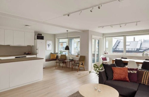 Grunerlokka Apartment | 15 min to C Station - Huge Social Space l Balcony