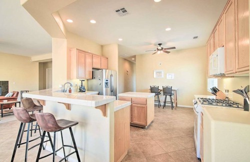 Desert Hot Springs House | 15 min to PalmSprings, Huge Desert Oasis w Pool+Spa 🌈 Sleeps 10
