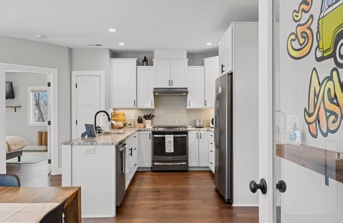 Swannanoa House | 15 Mins to AVL|HotTub|Views|Fire Pit|BBQ