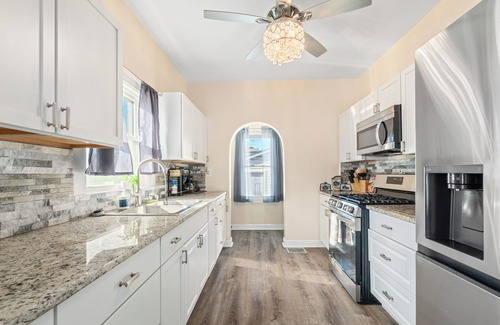 Gary House | 15 mins to beach/Renew+Relax/Clean/Nat’l Park!/Theater/Game Room/Pet Friendly
