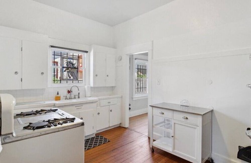 Governmental Mall House | 15 Mins to Scottsdale Fast Wi-fi & Fire-pit