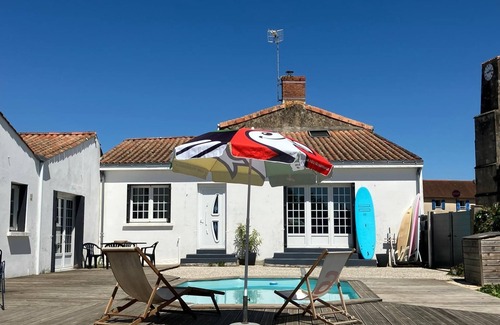 St Benoist-sur-Mer House | 15 minutes from the beach, village house with garden and swimming pool