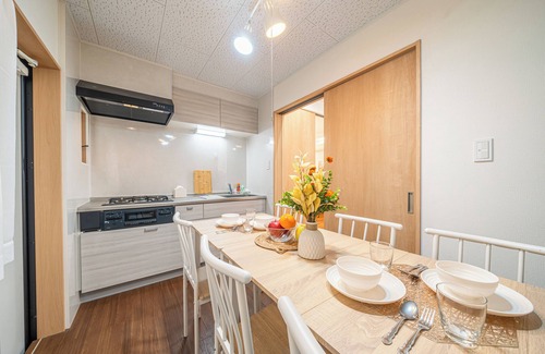 Komatsugawa House | 15 minutes drive to Disney! 25 min. from Shinjuku/11 min. from Akihabara, conveniently located near the airport, and a house with unlimited anime viewing, children are welcome.