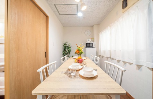 Komatsugawa House | 15 minutes drive to Disney! 25 min. from Shinjuku/11 min. from Akihabara, conveniently located near the airport, and a house with unlimited anime viewing, children are welcome.