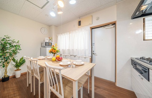 Komatsugawa House | 15 minutes drive to Disney! 25 min. from Shinjuku/11 min. from Akihabara, conveniently located near the airport, and a house with unlimited anime viewing, children are welcome.
