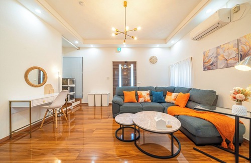 Komatsugawa House | 15 minutes drive to Disney! 25 min. from Shinjuku/11 min. from Akihabara, conveniently located near the airport, and a house with unlimited anime viewing, children are welcome.