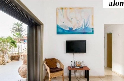Haifa House | 15 minutes from Haifa beach 2 bedrooms