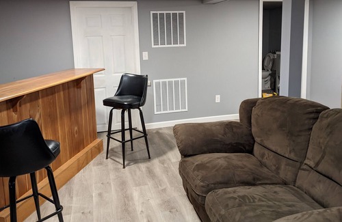East Haven  Rutland County House | 15 minutes to k-town with sauna and pool table sleeps up to four