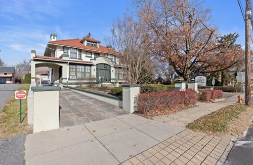 Lancaster Apartment | 15 Minutes To Sight & Sound Near Downtown Lancaster w/Firepit