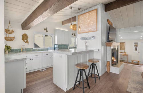Cardiff-by-the-Sea House | 15% OFF October Stays - Swami's Sunset Beach House