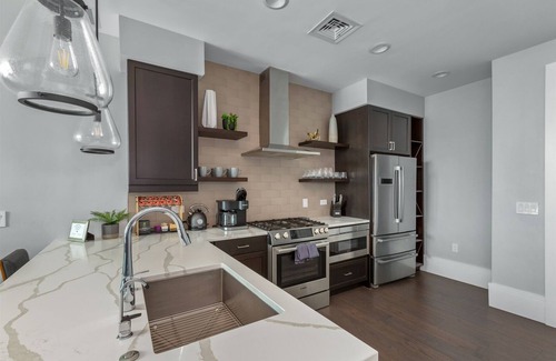 Downtown Asheville Condo | 15% OFF - Southern Exposure | 10th floor Luxury Condo in Downtown Mountain View