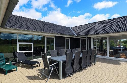 Sundstrup House | 15 person holiday home in Højslev