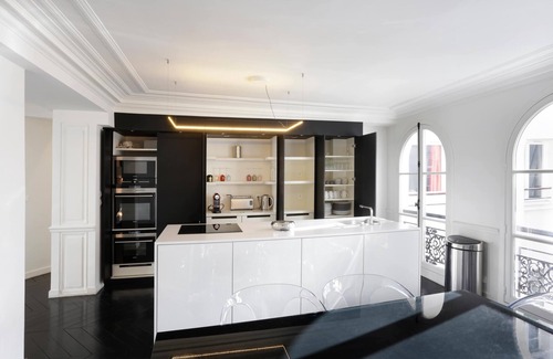 Vivienne Apartment | 150 M2 apartment with balcony